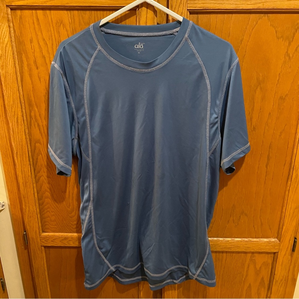 Alo Coolfit short sleeve shirt